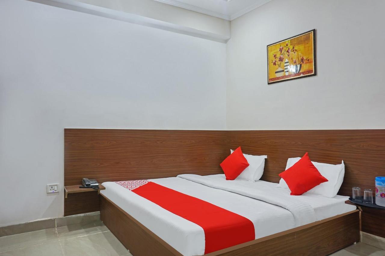 Hotel O Quadis Noida Ngoại thất bức ảnh