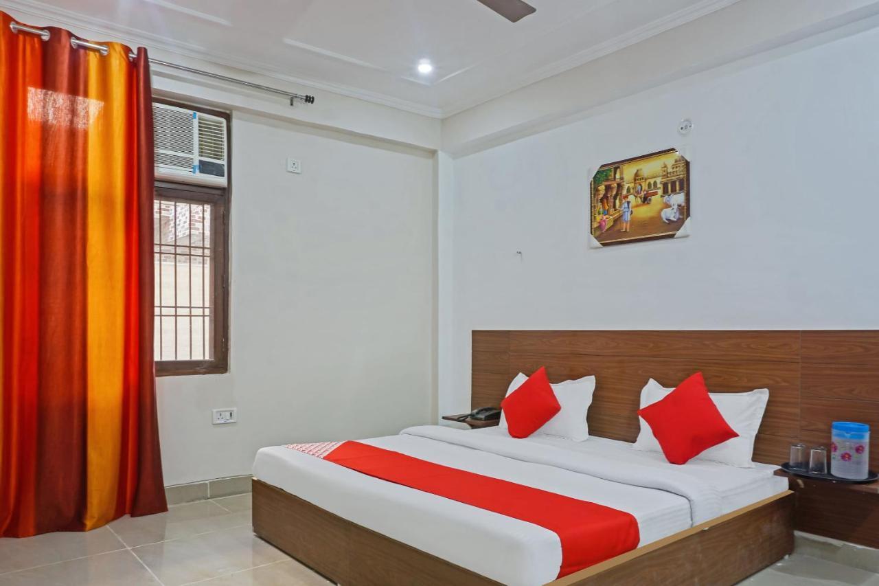 Hotel O Quadis Noida Ngoại thất bức ảnh