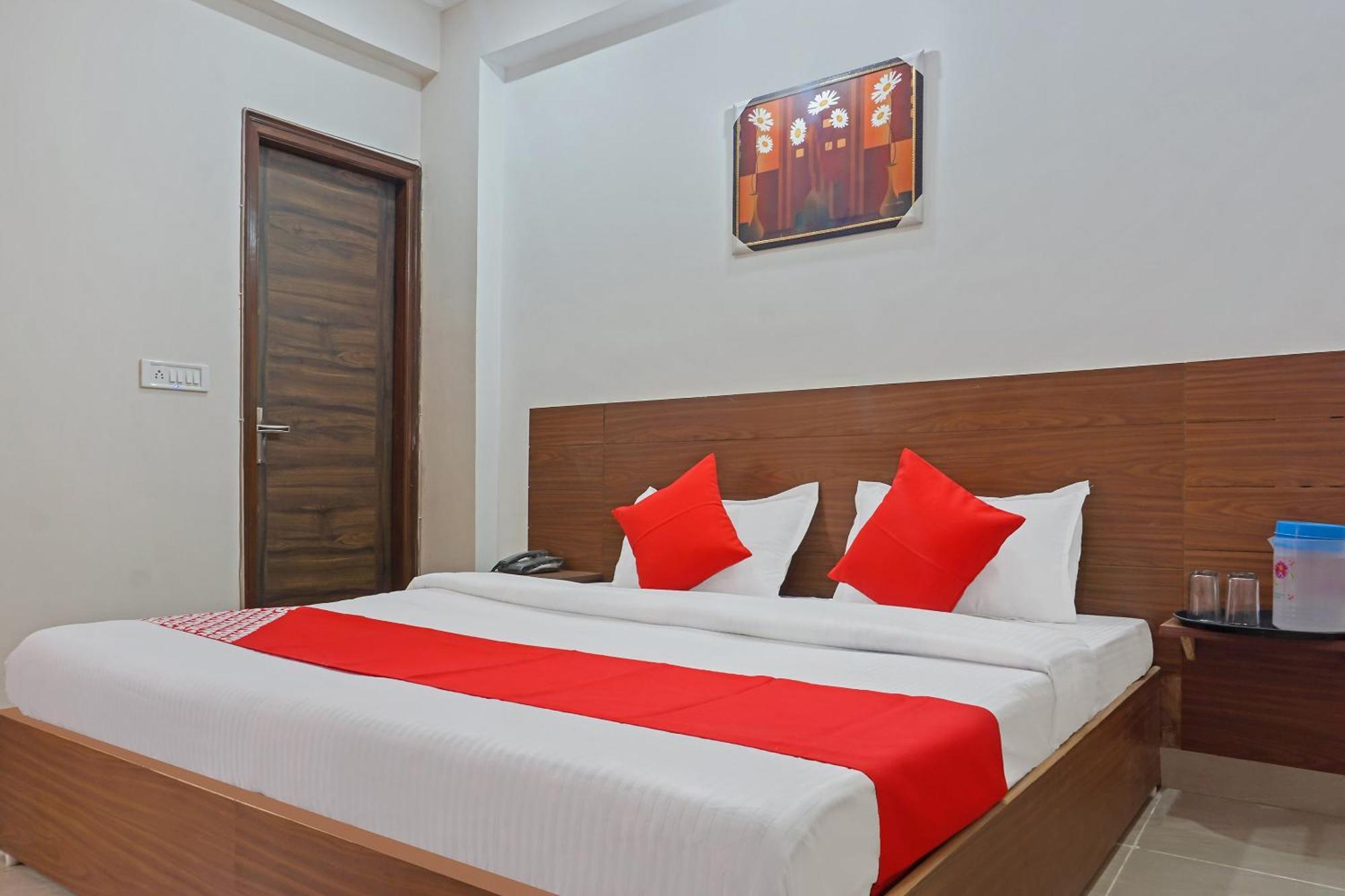 Hotel O Quadis Noida Ngoại thất bức ảnh
