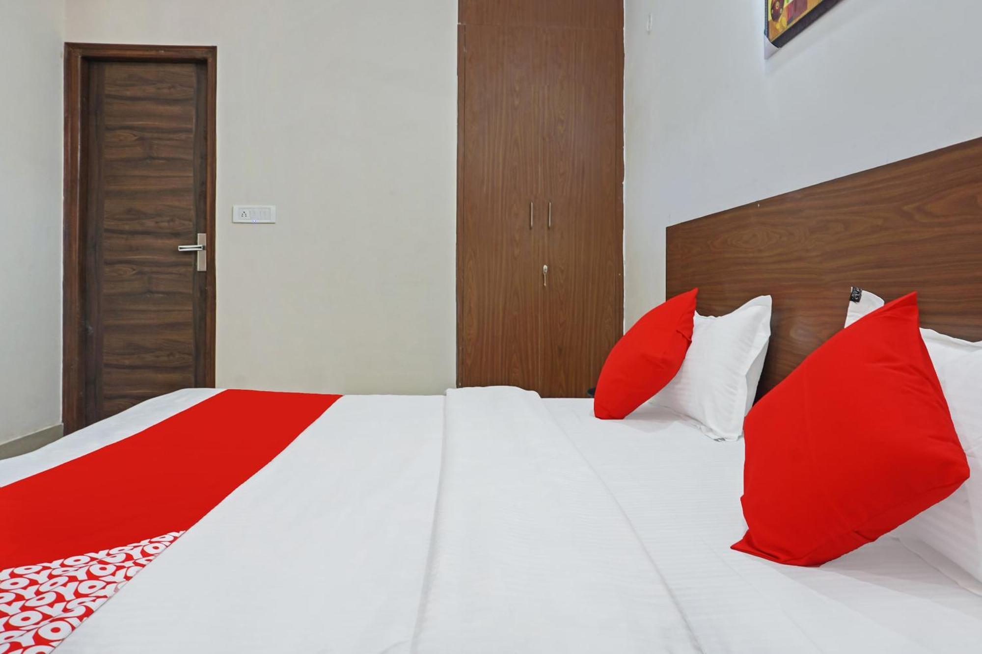 Hotel O Quadis Noida Ngoại thất bức ảnh