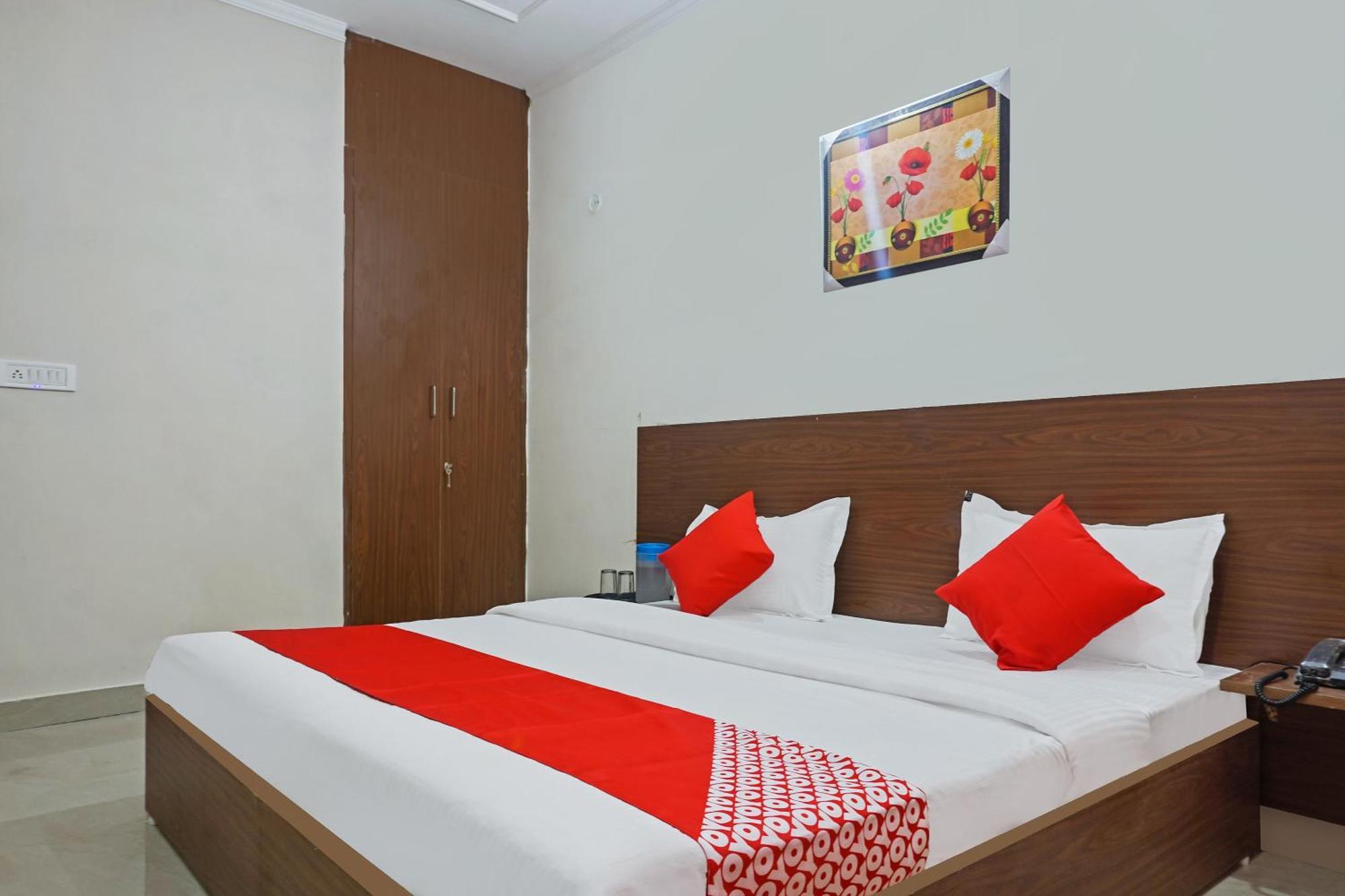 Hotel O Quadis Noida Ngoại thất bức ảnh